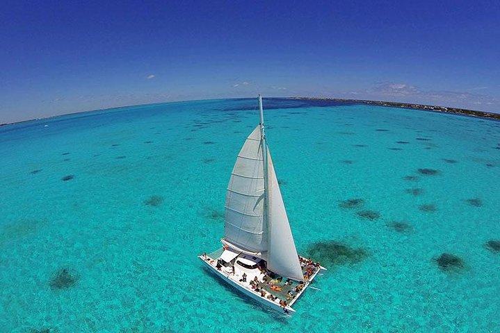Aventura de catamarã em Cancun