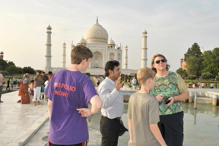 Book Govt Approved Guide for Taj Mahal & Agra fort