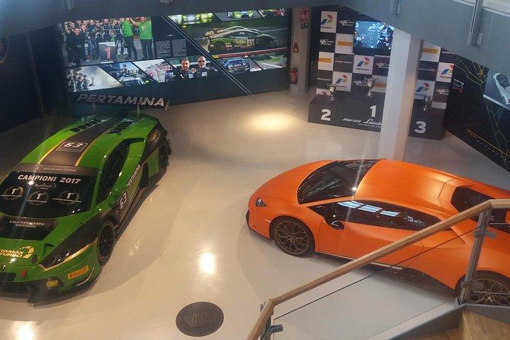 Crie seu dia Lamborghini e Ferrari de Veneza