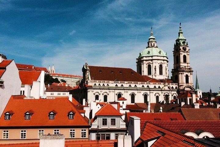 Prag: Busstur, vandring, flodkryssning och lunch