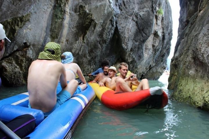 Excursion d'une journée à Phi Phi et James Bond Island avec déjeuner
