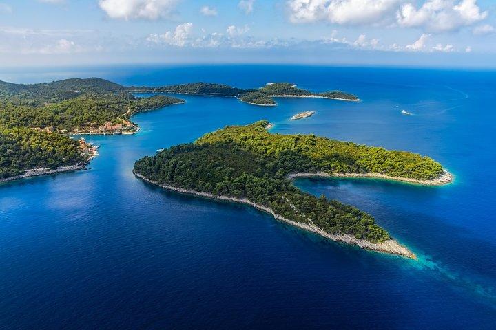 Låsa upp Mljet Island's Secrets: Private Boat Experience