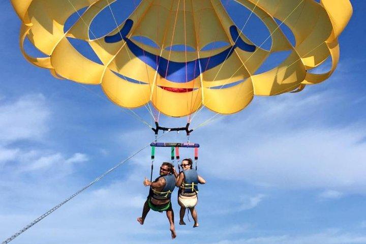 Parasailing rund um St. Pete Beach