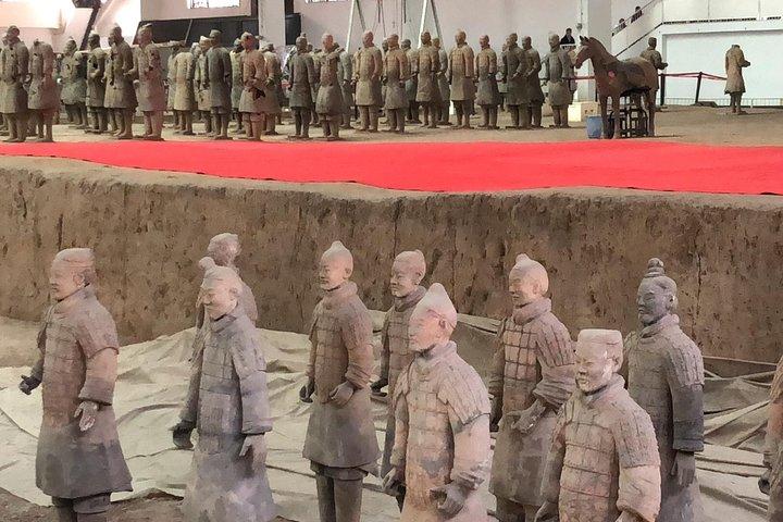 Xi'an Private Day Tour van Terracotta Warriors, City Wall, Muslim Street
