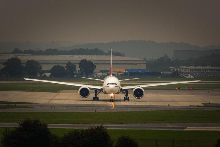 Transfert privé: Aéroport d'Heathrow à l'aéroport de Gatwick Arrivée ou départ