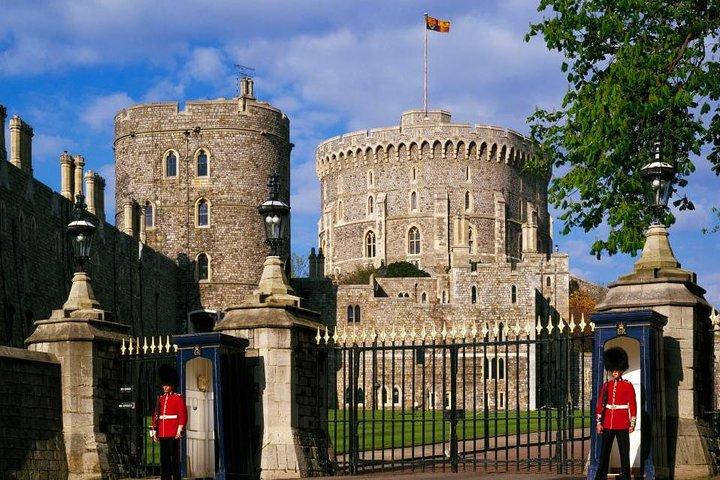 私有移転：ウィンザー城経由のロンドンへのサザンプトンクルーズ港