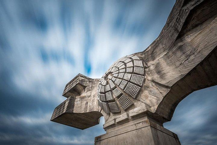 Excursão fotográfica dos monumentos jugoslavos de Zagreb