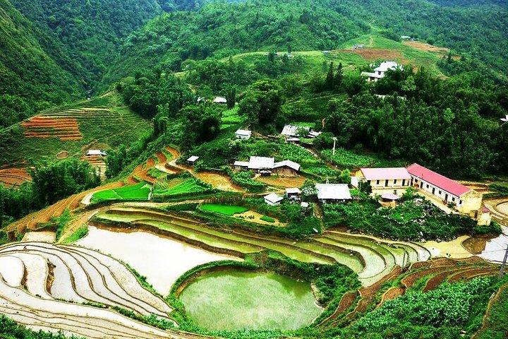 Sapa Trek Tours - Soggiorno 2 giorni e 1 notte a 3*** - TRASFERIMENTO IN AUTOBUS NOTTURNO