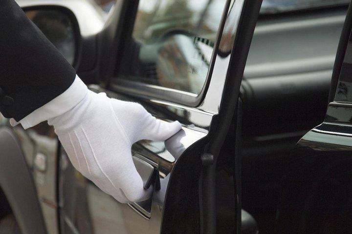 Intercity Transfer Dubai con 4 Seater Premium Car