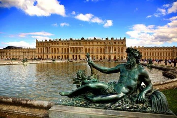 Versailles Château and Gardens Walking Tour