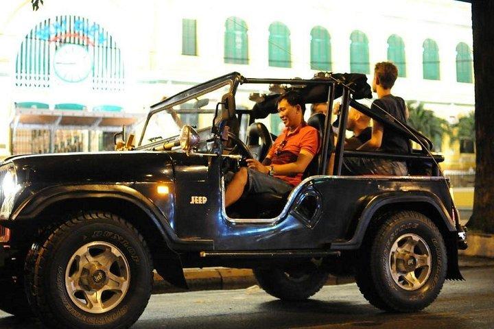 Private Jeep City Tour Saigon by Night and Skybar Drink