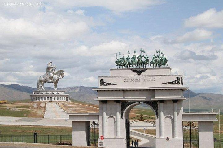 Dschingis-Khan-Statuenkomplex plus Bonus des Terelj-Nationalparks