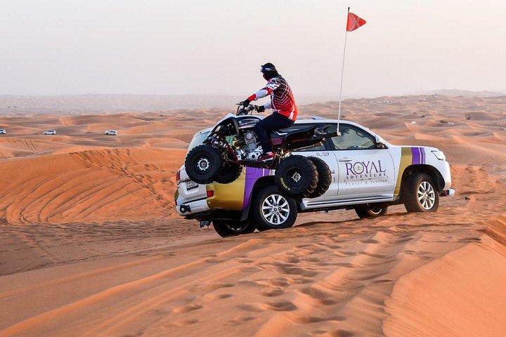 6 - Stunde Dubai Desert Safari mit Grillabendessen & Quadfahren