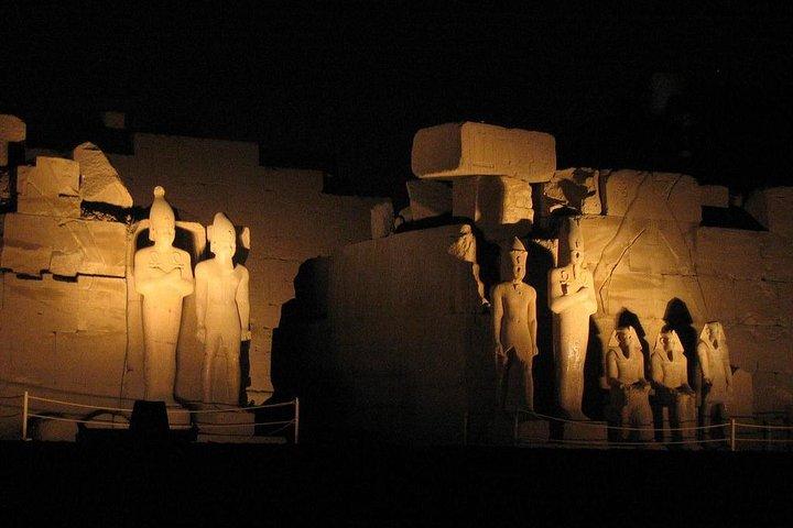 Spectacle son et lumière de Karnak à Louxor