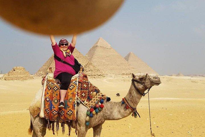 プライベートラクダ2時間/ギザのピラミッドを巡る乗馬