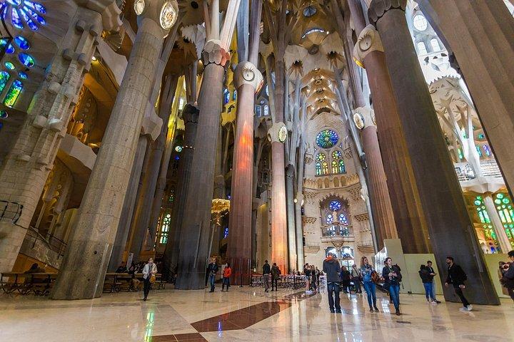 Visita guiada a la Sagrada Familia con acceso sin colas