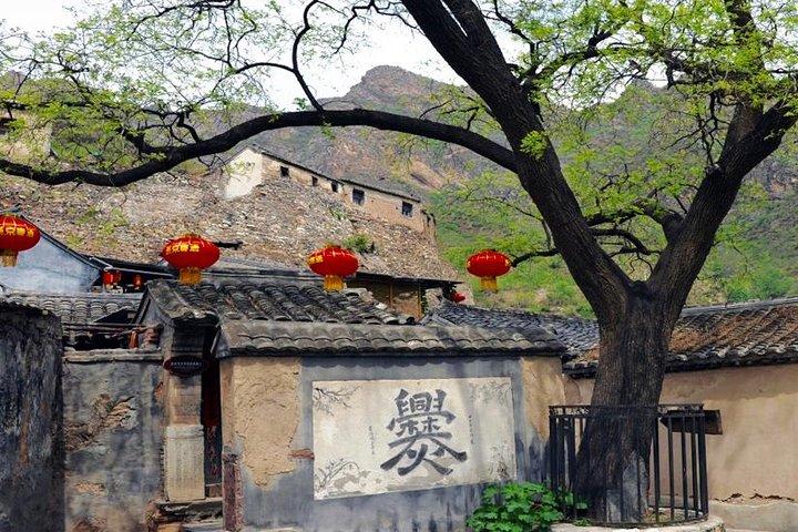 オールインクルーシブのプライベート 1 日ツアー : 北京 Cuandixia Village を探索する