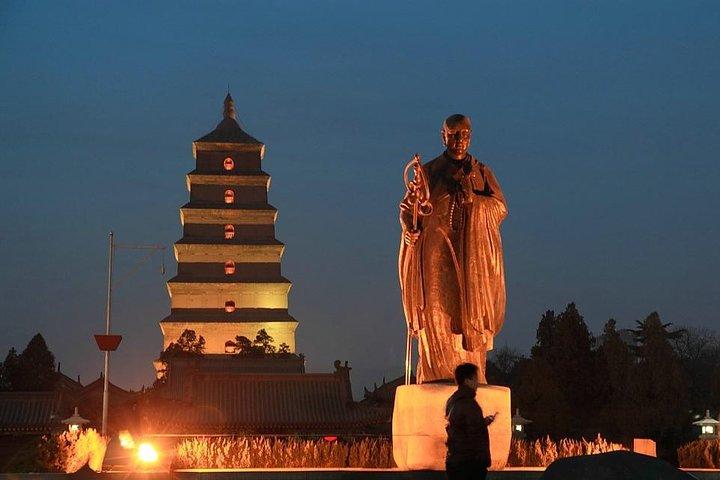 Visite à pied nocturne de la pagode de la grande oie sauvage de Xi'an