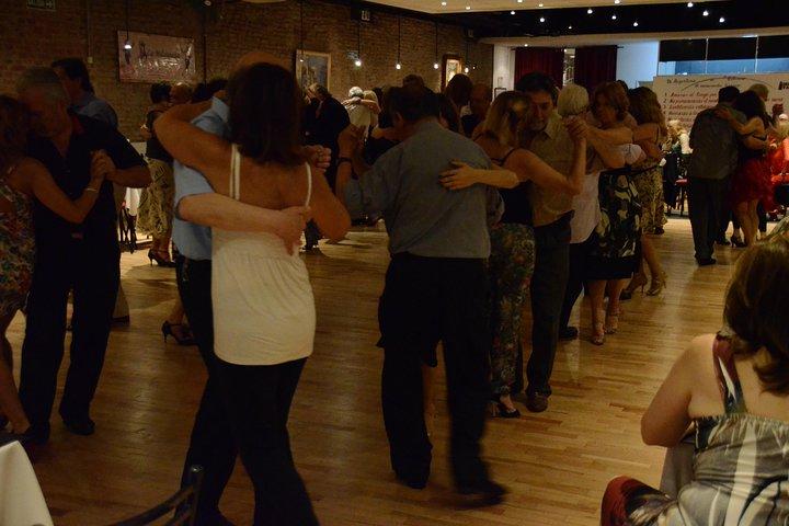 Tango en Buenos Aires con clase y milongas