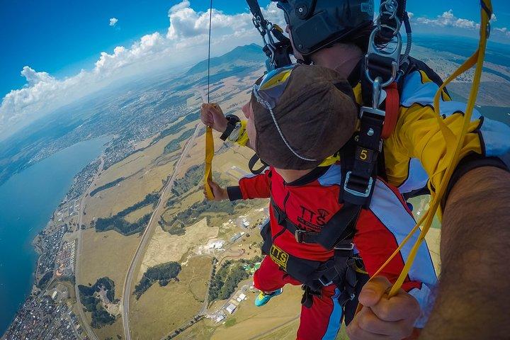 Lake Taupo 12.000-voet tandem parachutespringen