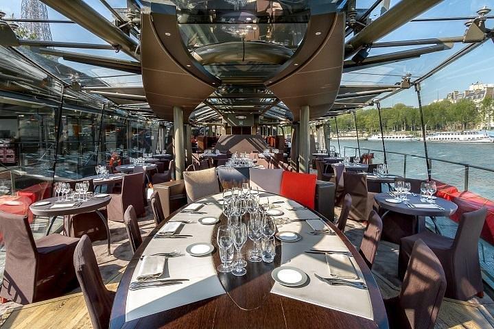 Paris mit der Bahn mit Sightseeing-Bus und Bootsfahrt auf der Seine