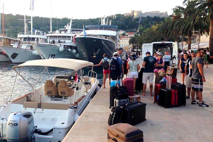 Split (flygplats) - Hvar (stad) sjöfart