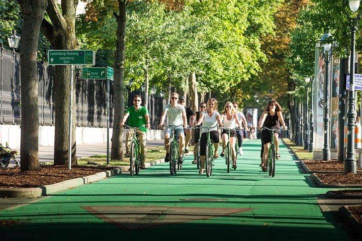 Visite à vélo en petit groupe à Vienne
