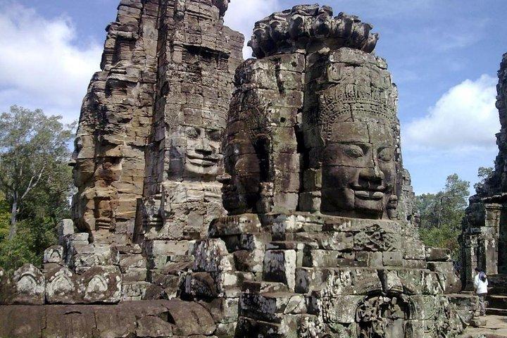 Excursión privada de un día a los templos de Angkor Wat y al lago Tonle Sap