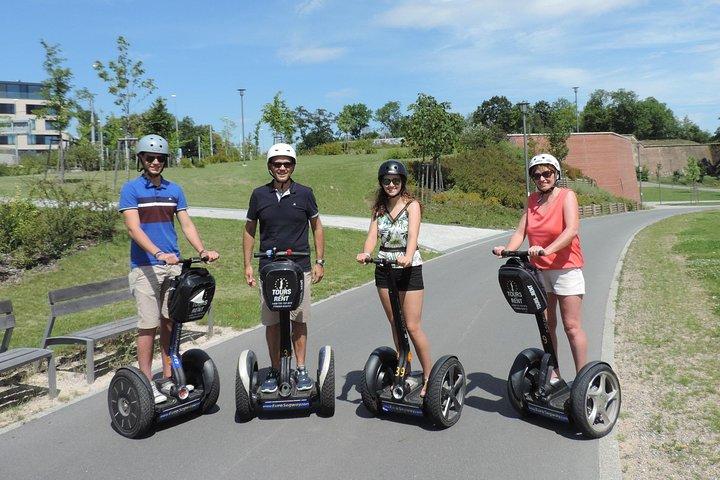 Visite de la région du château de Prague en Segway, eScooter ou Trike