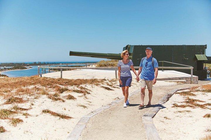 Tour Histórico de la Isla de Rottnest y Tunnel from Hillarys Boat Harbour
