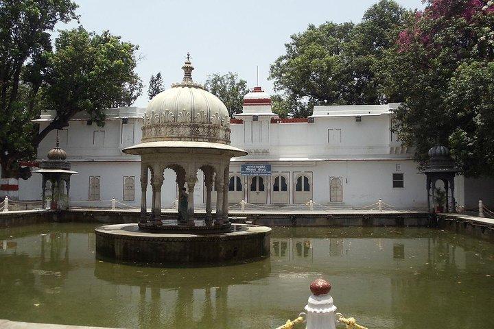 Udaipur - guidet vandretur med berømte Tonga Ride