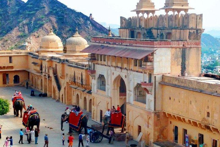 Delhi Private Day Trip de Jaipur con Amber Fort