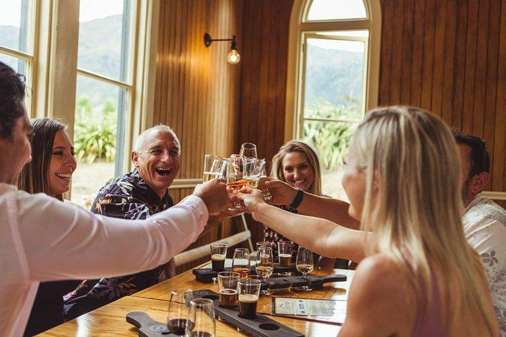 Queenstown: Tour da tarde de vinho e cerveja com platters