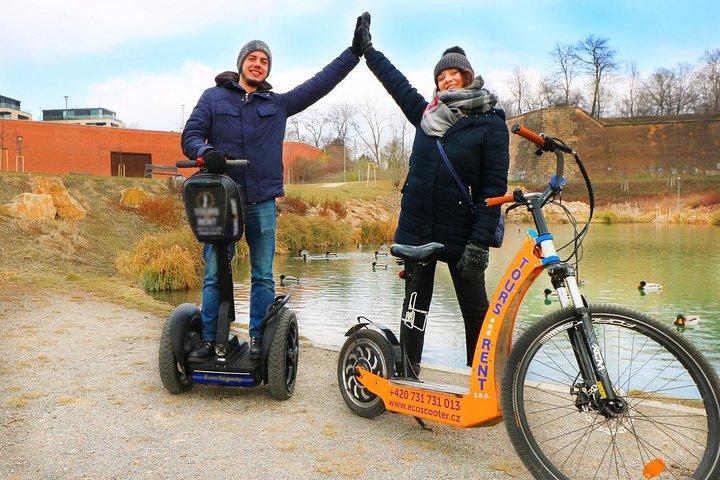 Liveguidad halvdagstur med Segway och E-Scooter