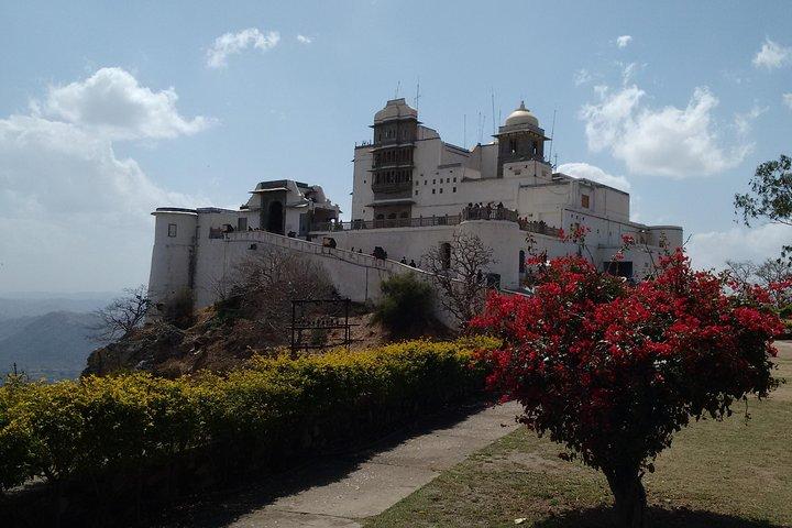 Excursion privée: Udaipur au fort Sajjangarh (palais de la mousson)