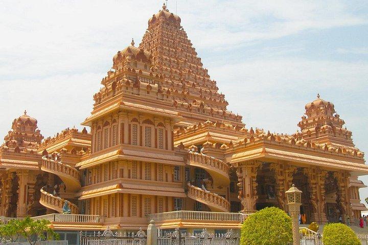 プライベートスピリチュアルツアー：南デリーのアクシャルダム寺院、ロータス寺院＆ISKCON