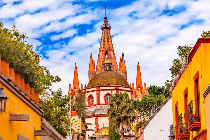 San Miguel de Allende Tour from Mexico City