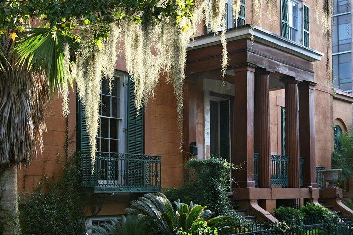 Haunted Savannah Paranormal Ghost Tour