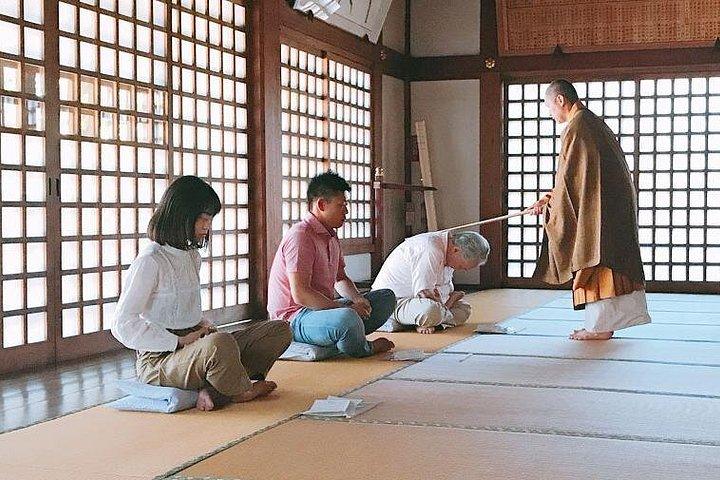 Authentisches Zen-Erlebnis im Tempel in Tokio