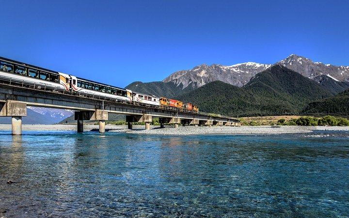 TranzAlpine列車の旅 : クライストチャーチからグレイマウスへ