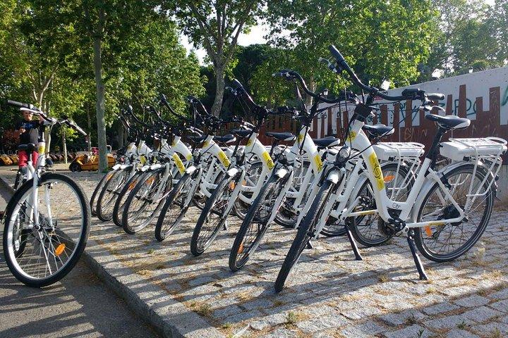 Madrids River Side und Casa de Campo Bike Tour