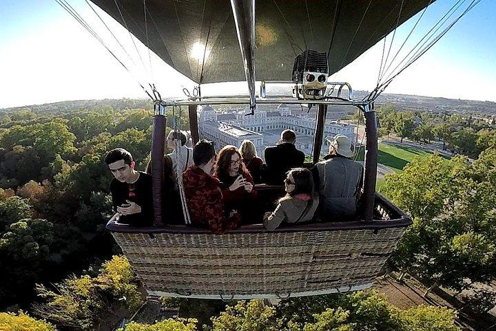 Luftballongtur över Aranjuez med valfri transport från Madrid