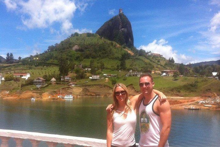 Guatape and Peñol Rock Full-Day Tour with transport from Medellin