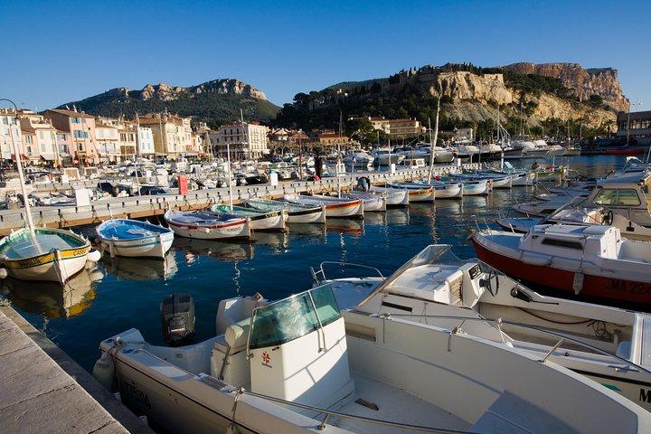 Traslado privado en coche: aeropuerto de Marsella a / desde Cassis-La Ciotat