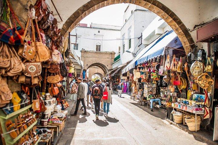 Casablanca Highlights: Medina, Habous & Rick’s Café Photo Stop