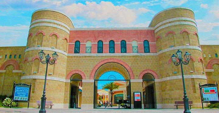 Shopping Tour Castel Romano Designer Outlet
