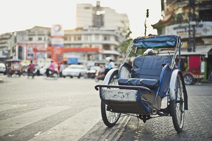Tour privato: Hue Imperial City e Tinh Tam Lake di Cyclo