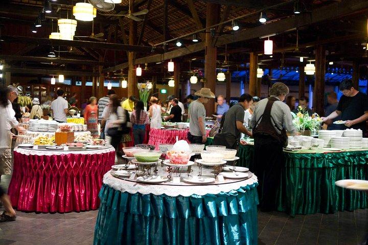 Apsara Dance Performance Including Buffet Dinner and Hotel Pickup