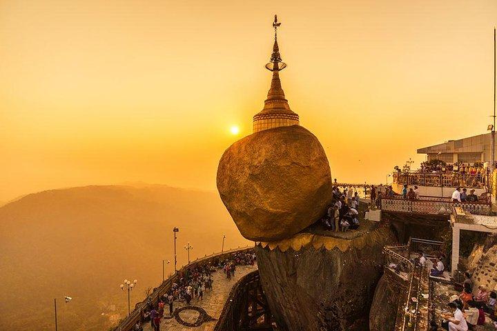 Une ancienne merveille de la pagode Kyaikhtiyo 2D1N (The Golden Rock)