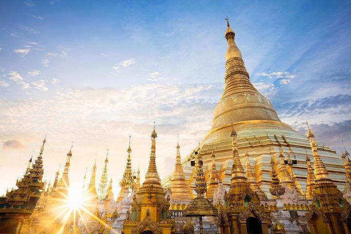 Half-Day Spiritual Shwedagon Pagoda Delta i Tour i Yangon
